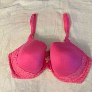 Victoria’s Secret Body By Victoria Pink Push-Up Lace Trim Bra